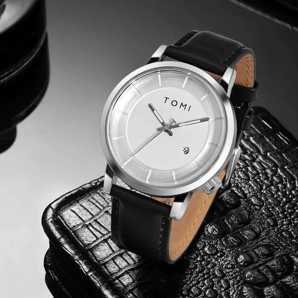 TOMI Leather Luxe